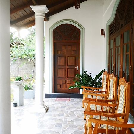 Janu Homestay 탕갈레 외부 사진
