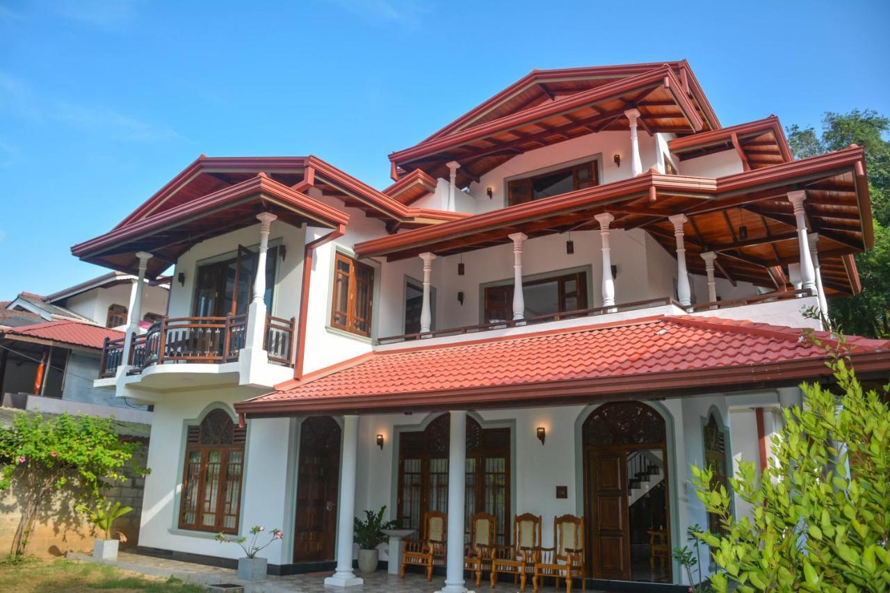 Janu Homestay 탕갈레 외부 사진