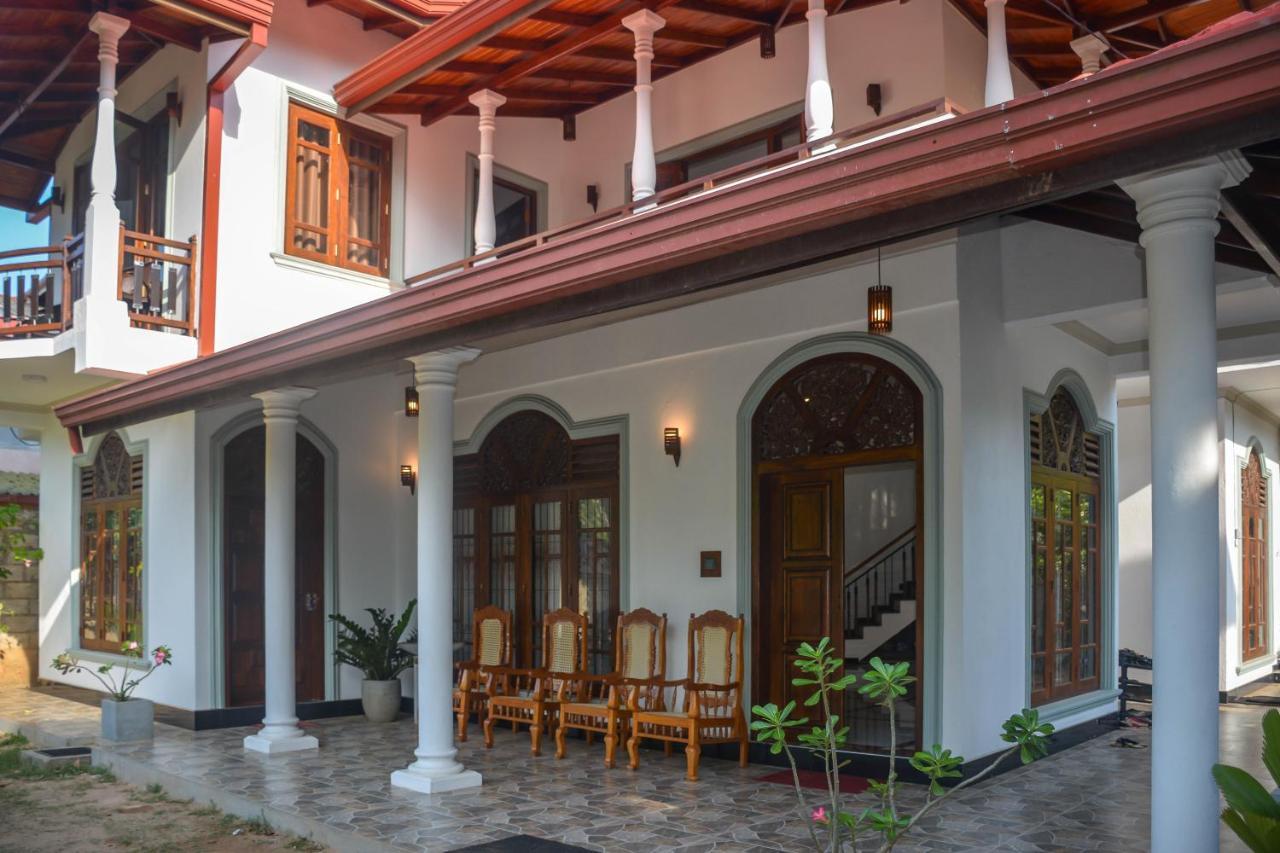 Janu Homestay 탕갈레 외부 사진
