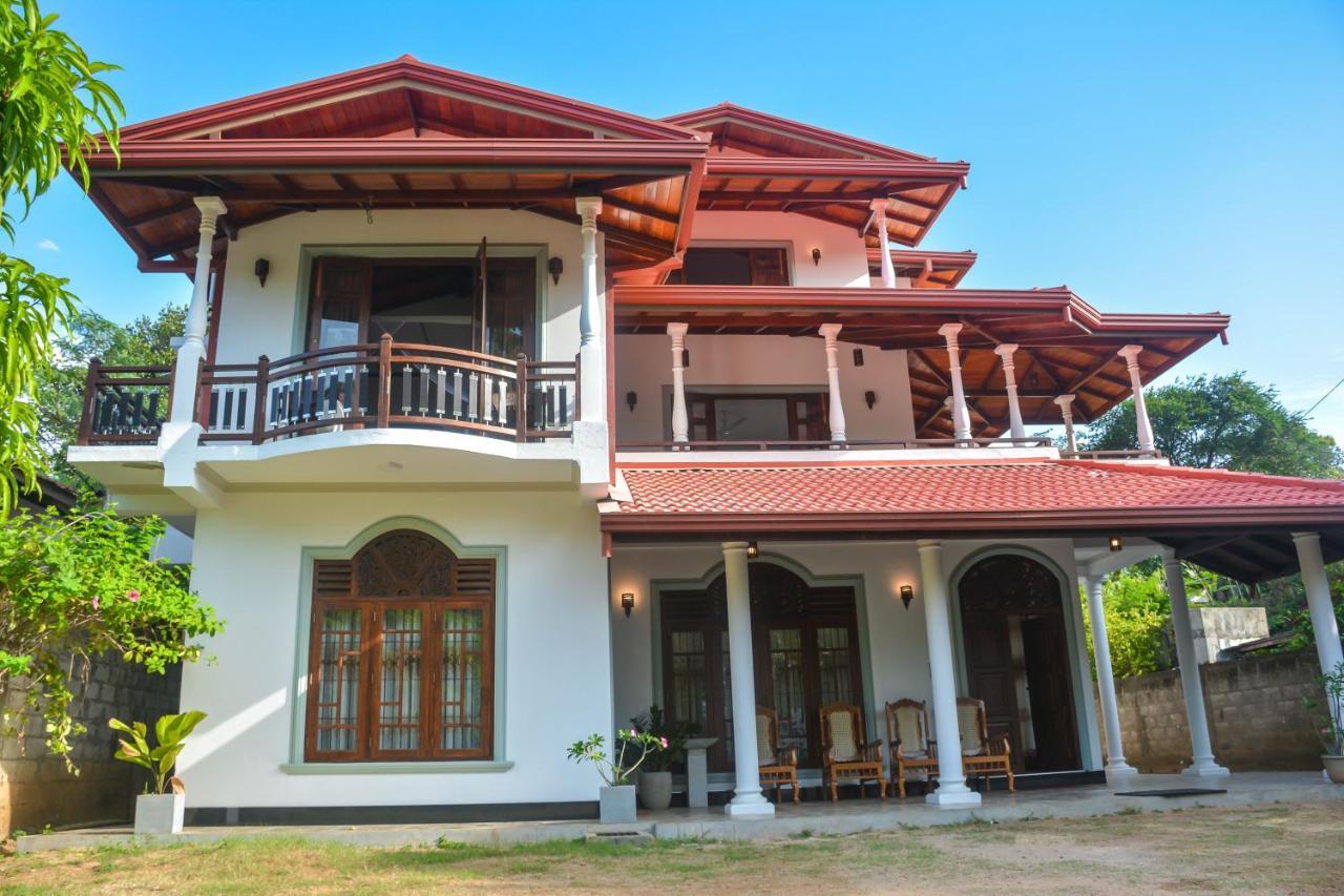 Janu Homestay 탕갈레 외부 사진