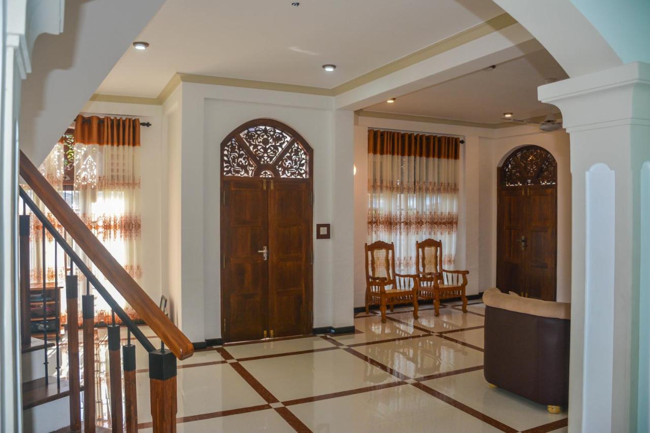 Janu Homestay 탕갈레 외부 사진