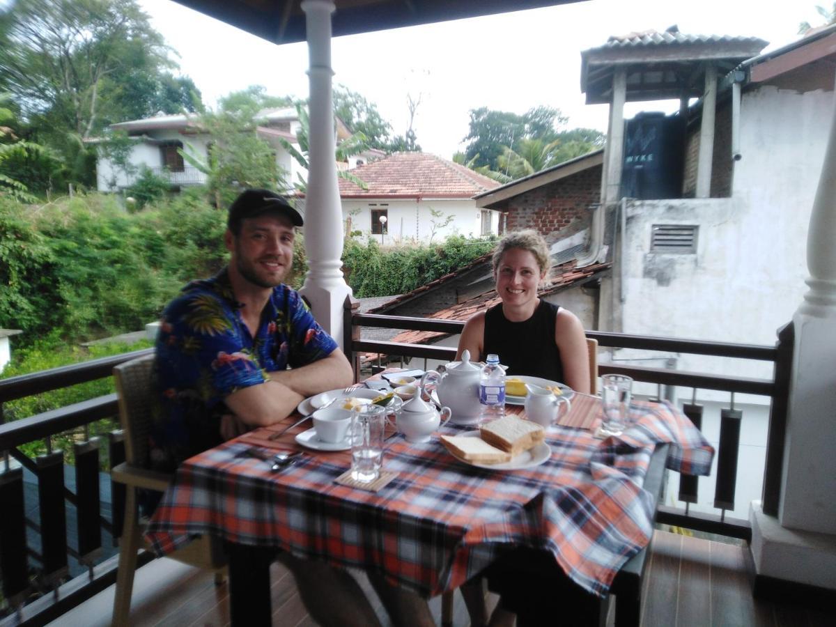 Janu Homestay 탕갈레 외부 사진